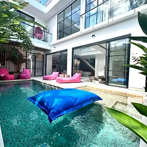 Villa Luxury Devina I I Yoga & Gym Seminyak (Bali)